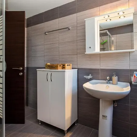 Olive Maison 아스트리스